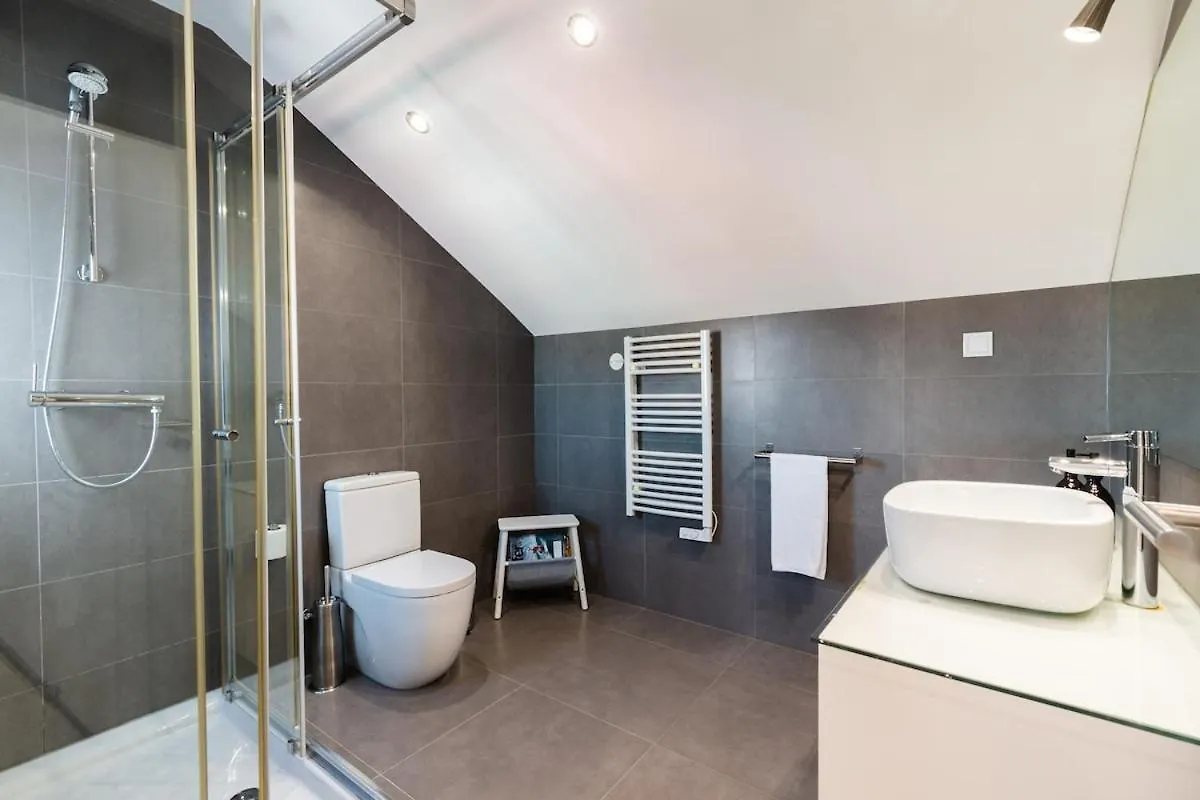 Luxury Villa With A Pool In The City - No Parties Allowed Lisboa