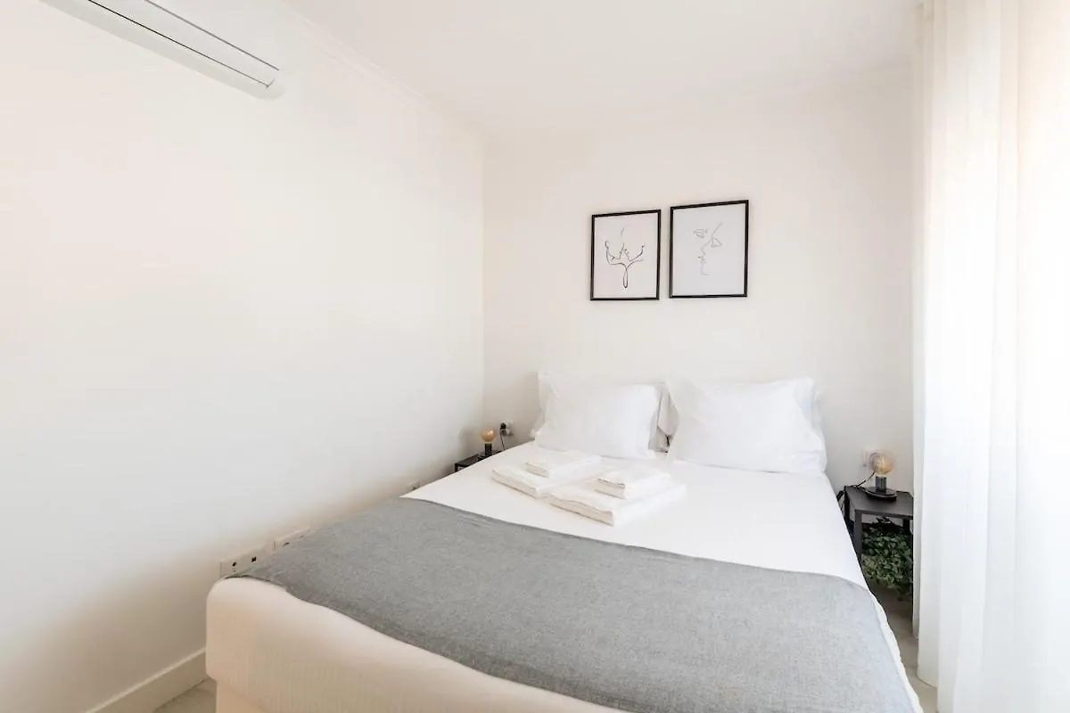 Luxury Villa With A Pool In The City - No Parties Allowed Lisboa